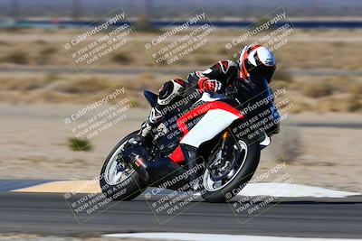 media/Jan-09-2022-SoCal Trackdays (Sun) [[2b1fec8404]]/Turn 11 (935am)/